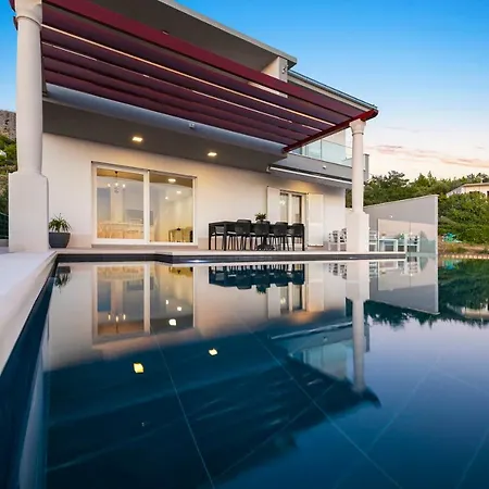 A Brand New - Infinity ヴィラ *