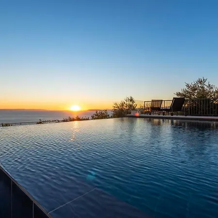 Villa A Brand New - Infinity