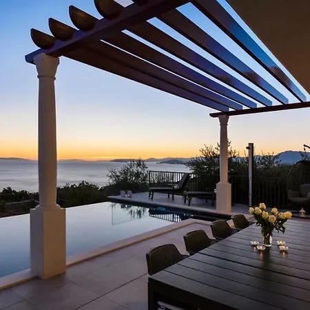 A Brand New - Infinity Villa Podstrana