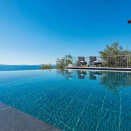 Villa A Brand New - Infinity *