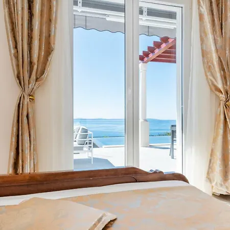 Villa A Brand New - Infinity *