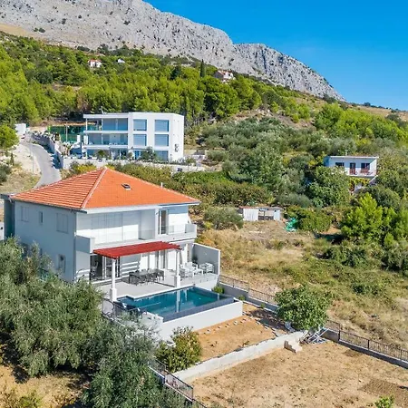 Villa A Brand New - Infinity