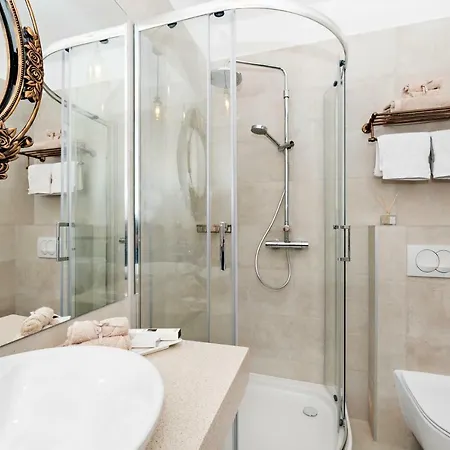 A Brand New - Infinity Willa Podstrana