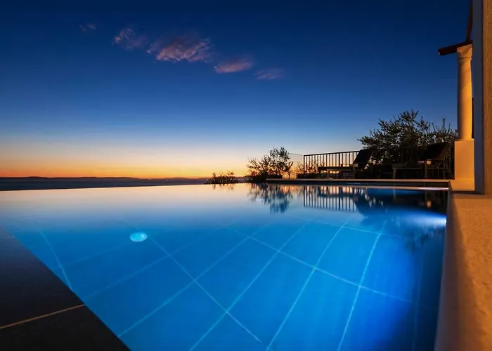 A Brand New - Infinity Villa *