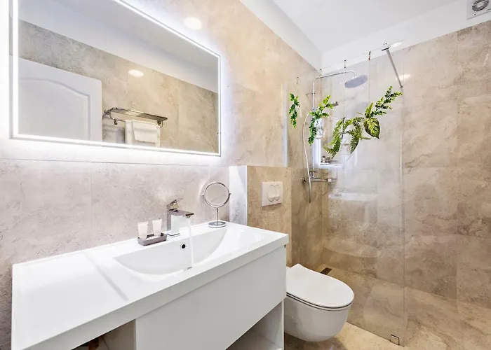 A Brand New - Infinity Villa Podstrana